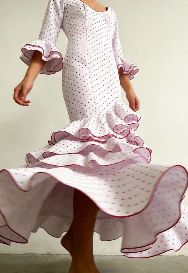 TRAJE DE FLAMENCA LOLITA LUNARES PEQUEÑOS