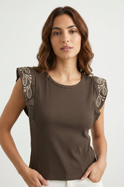 CAMISETA ARMONIAS BORDADOS