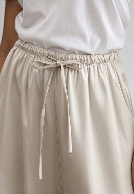 PANTALÓN ARMONIAS SATINADO CAPRI