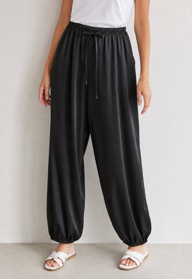 PANTALÓN ARMONIAS SATINADO CAPRI