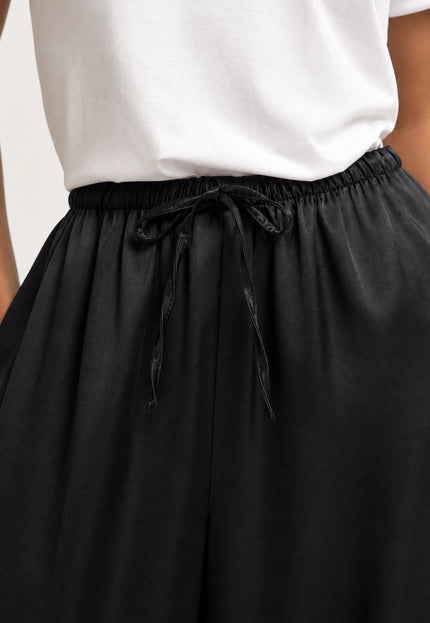 PANTALÓN ARMONIAS SATINADO CAPRI