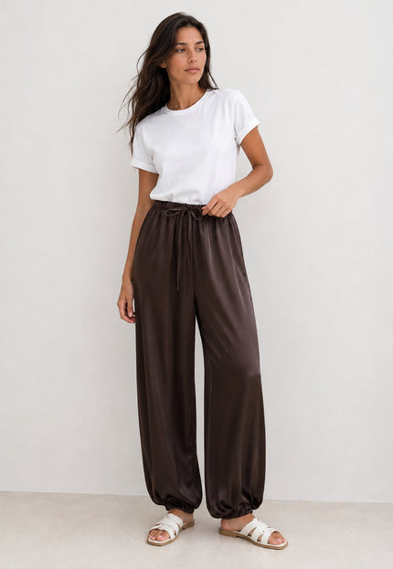 PANTALÓN ARMONIAS SATINADO CAPRI