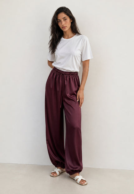 PANTALÓN ARMONIAS SATINADO CAPRI