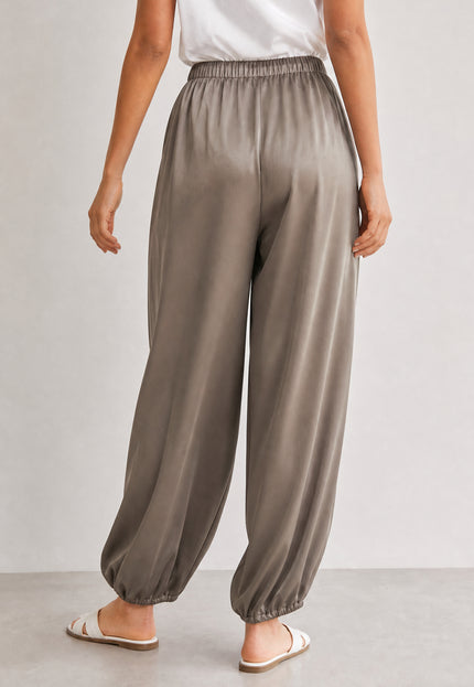 PANTALÓN ARMONIAS SATINADO CAPRI