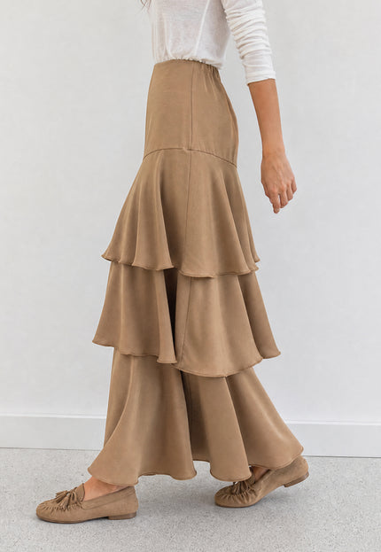 FALDA ARMONIAS SATINADO CAPAS