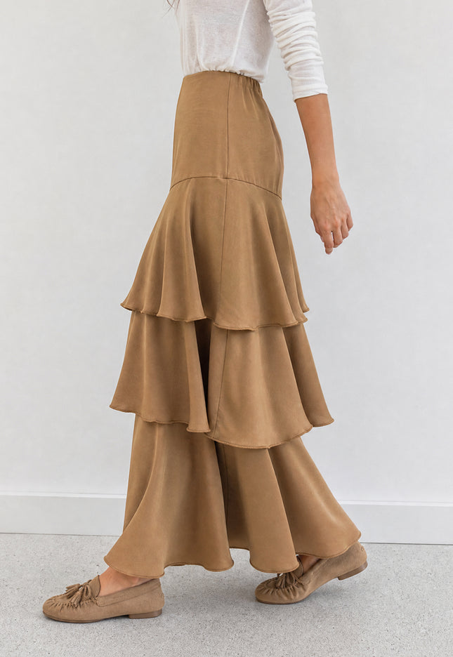FALDA ARMONIAS SATINADO CAPAS