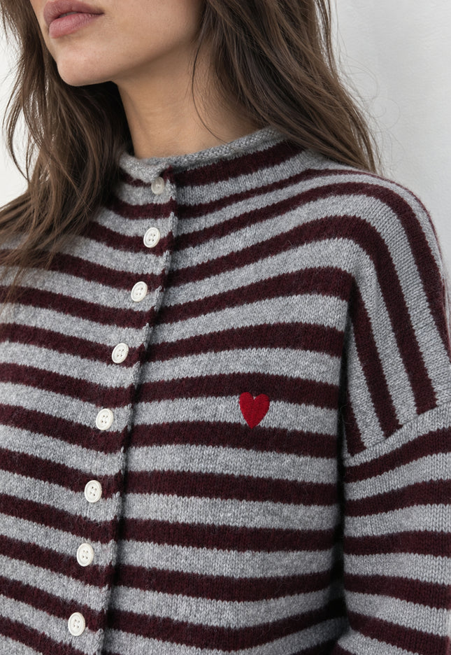 CHAQUETA ARMONIAS BORDADO CORAZÓN