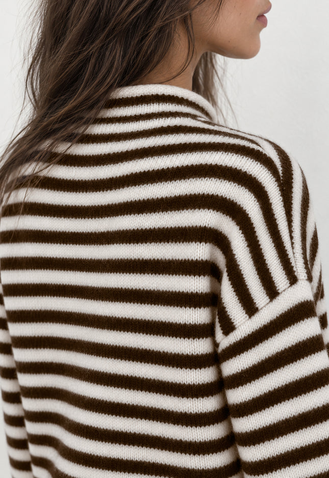 CHAQUETA ARMONIAS BORDADO CORAZÓN
