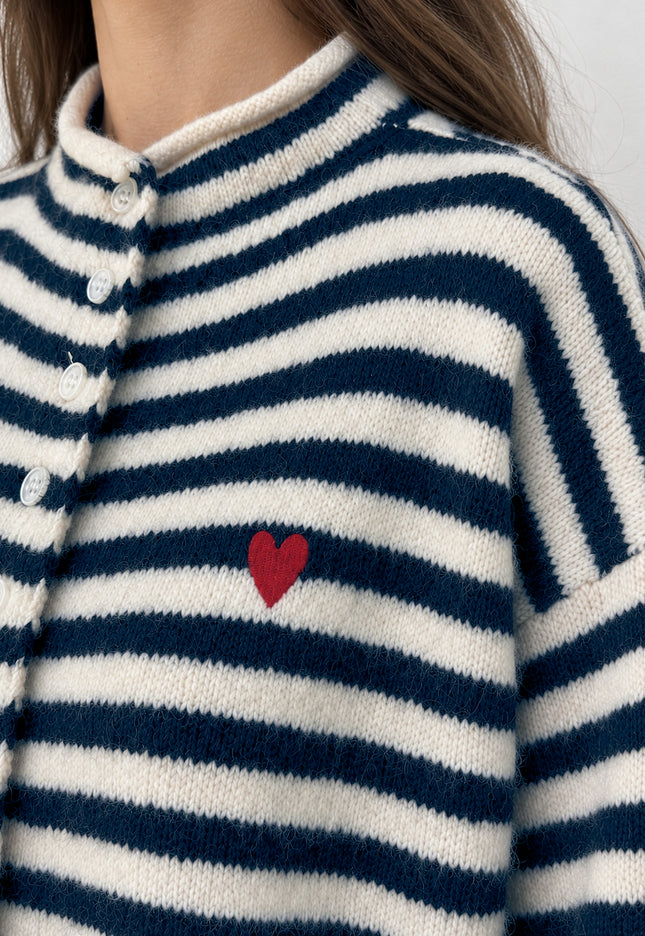 CHAQUETA ARMONIAS BORDADO CORAZÓN