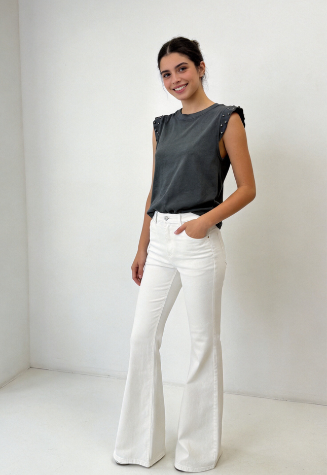 CAMISETA ARMONIAS TEEN TACHUELAS