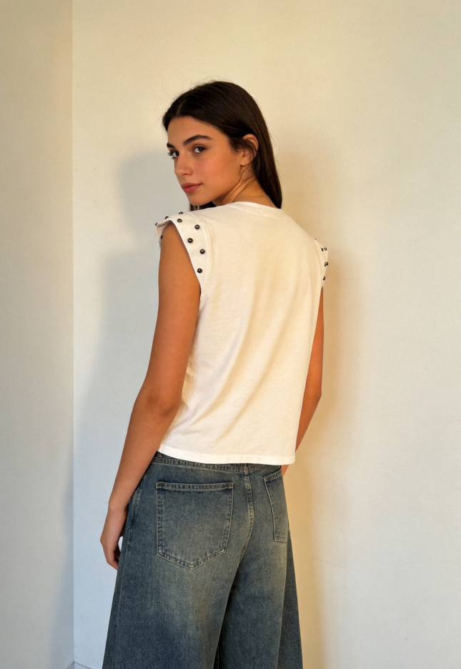 CAMISETA ARMONIAS TEEN TACHUELAS