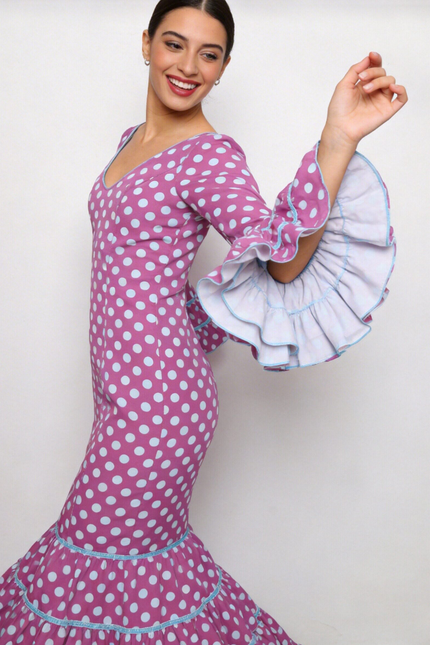 TRAJE FLAMENCA SRA ROSALÍA LUNARES MEDIANOS