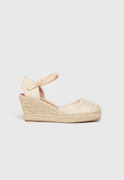 ARMONIAS LACE-UP SANDAL