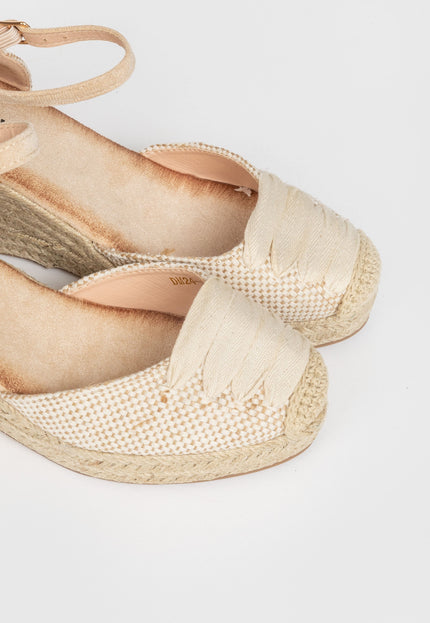 ARMONIAS LACE-UP SANDAL