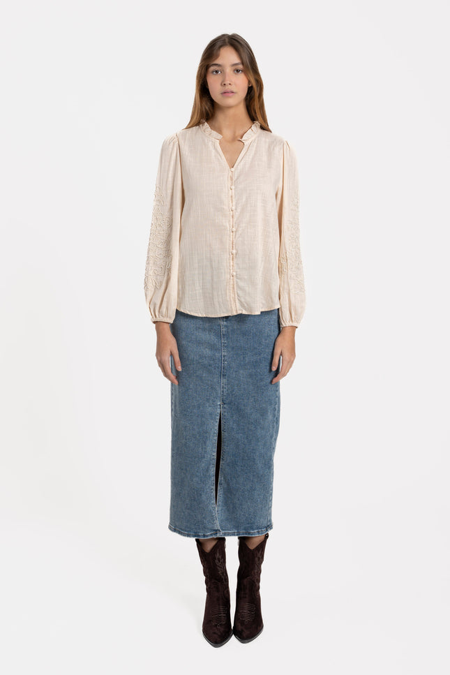 CAMISA ARMONIAS BORDADOS